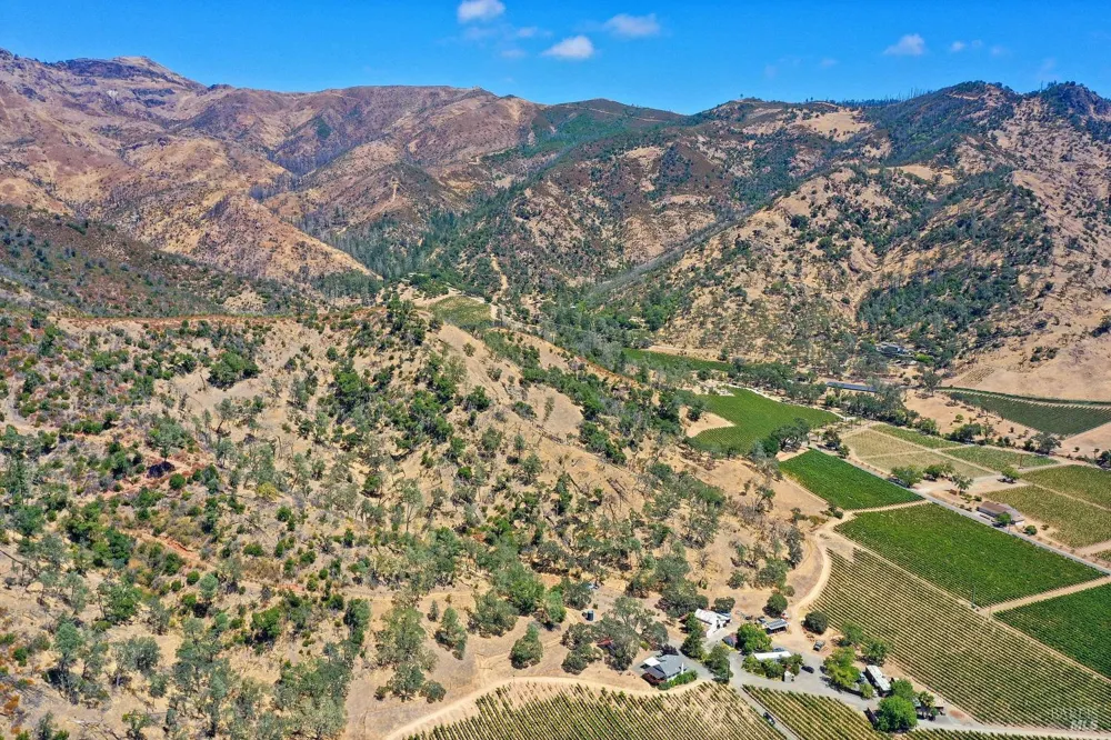 2334 Pickett Road Calistoga, CA 94515
