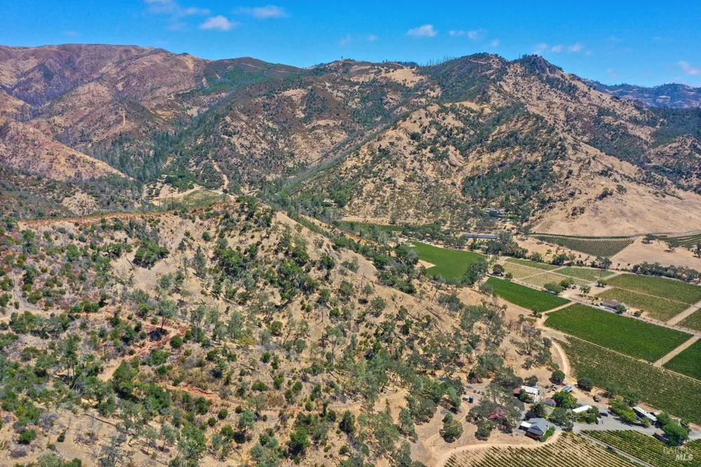 2334 Pickett Road Calistoga, CA 94515