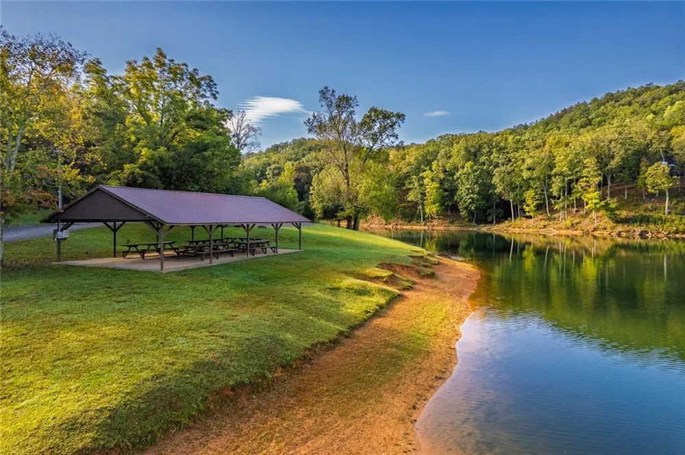694-695 Railey Ridge Ranger, GA 30734