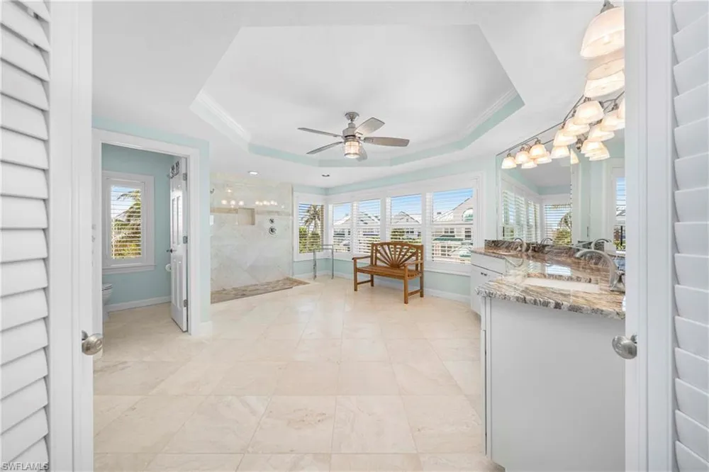 408 Bella Vista Way E Sanibel, FL 33957