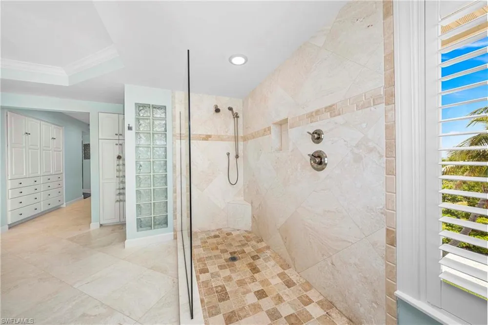 408 Bella Vista Way E Sanibel, FL 33957