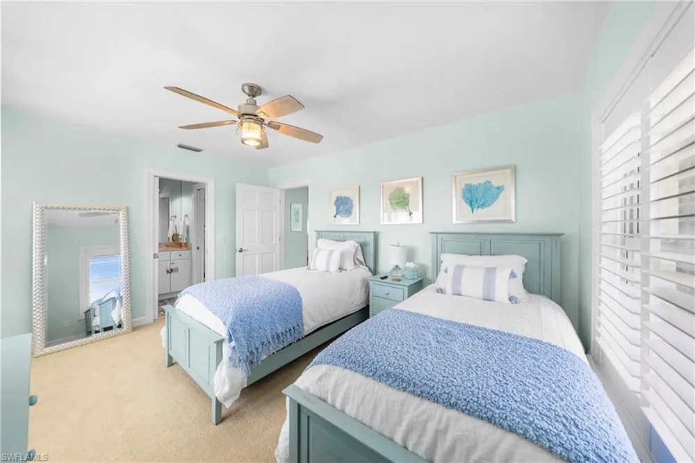 408 Bella Vista Way E Sanibel, FL 33957