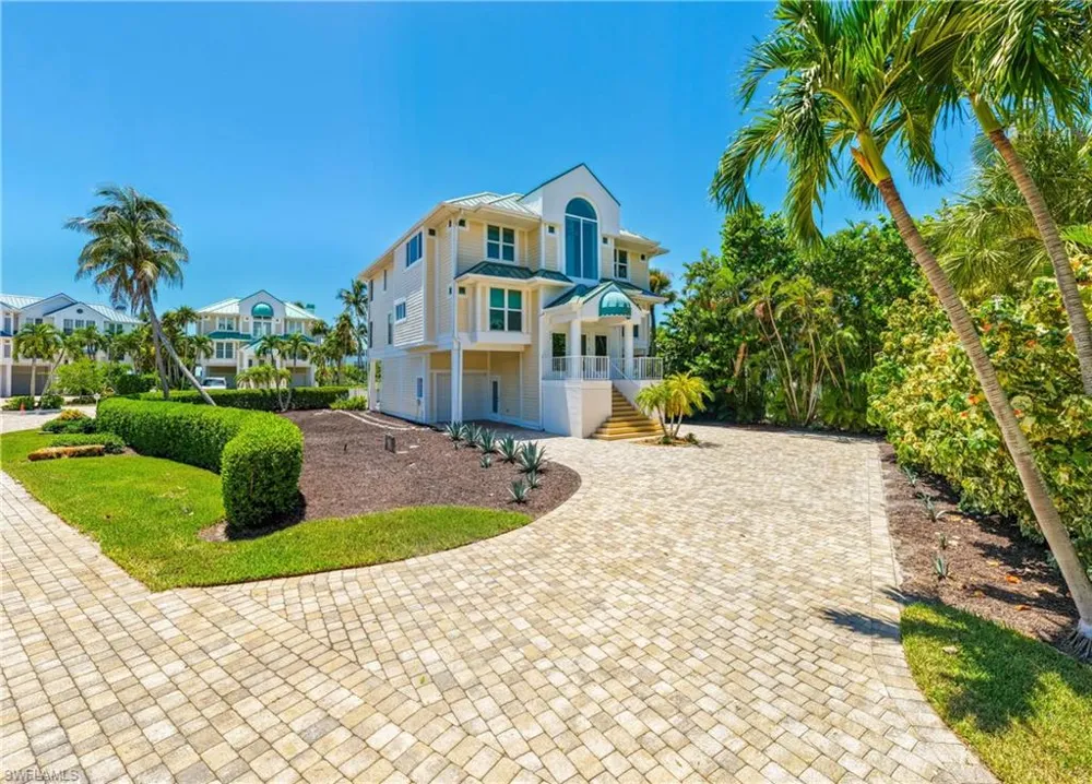 408 Bella Vista Way E Sanibel, FL 33957
