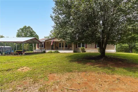 1352 Gravitte Road