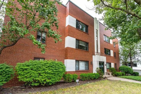 2210 Victory Parkway #2A