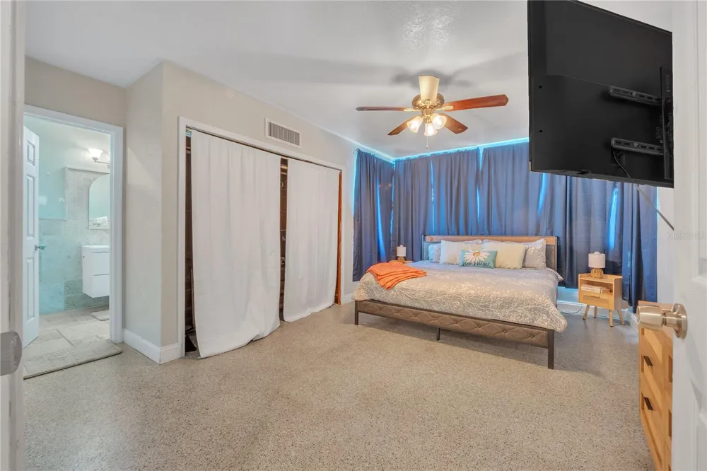 135 PARK AVENUE Daytona Beach, FL 32118