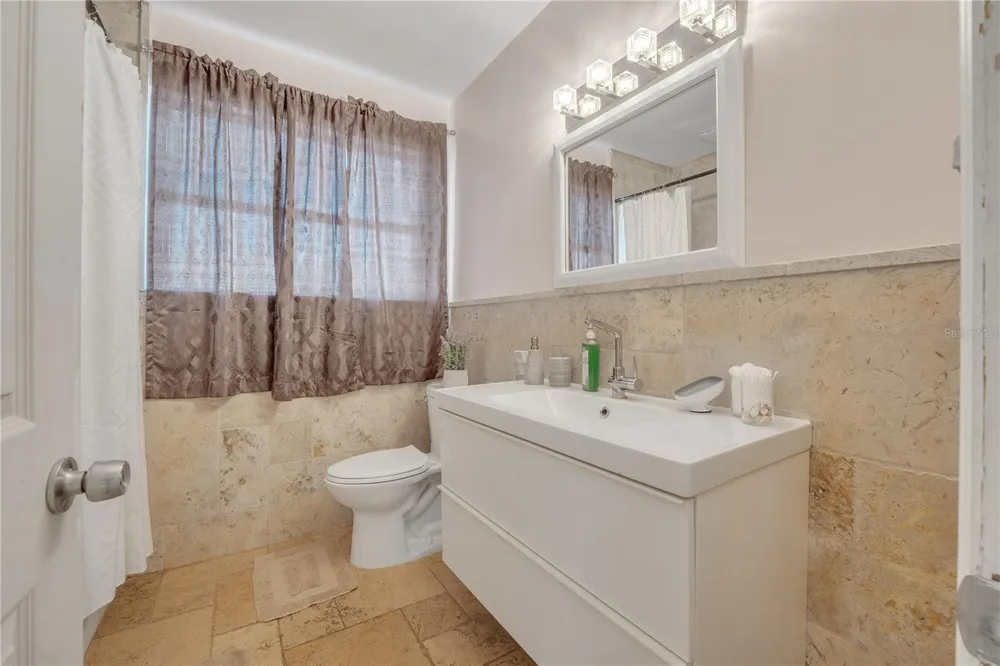 135 PARK AVENUE Daytona Beach, FL 32118