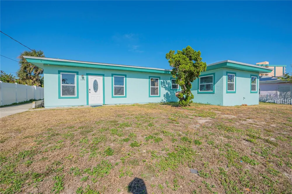 135 PARK AVENUE Daytona Beach, FL 32118