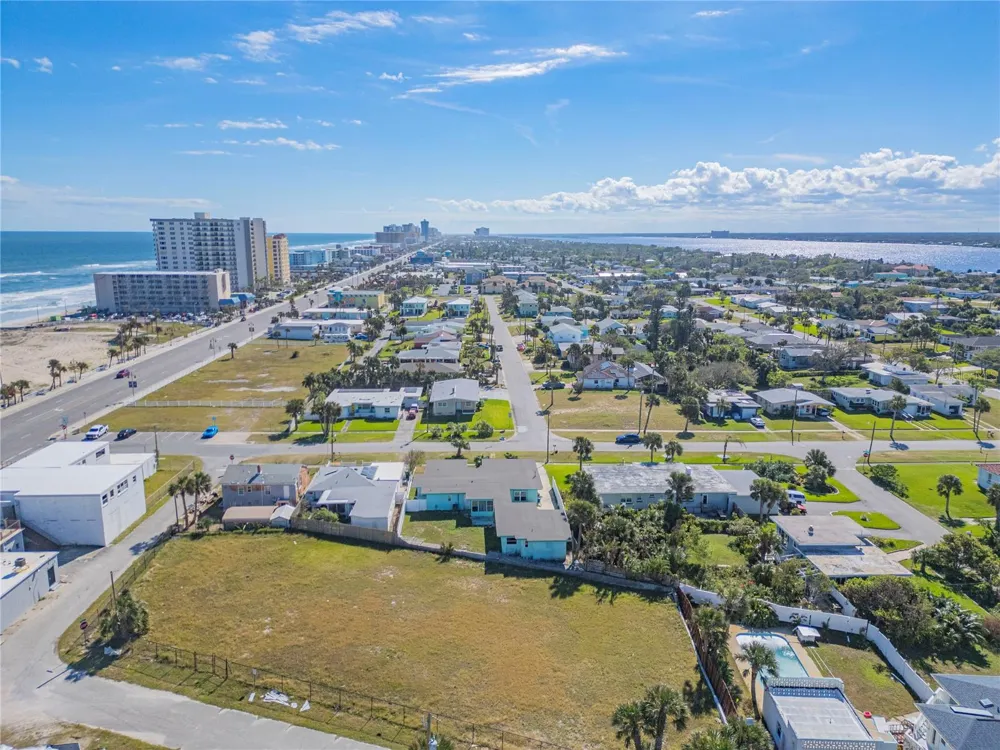 135 PARK AVENUE Daytona Beach, FL 32118
