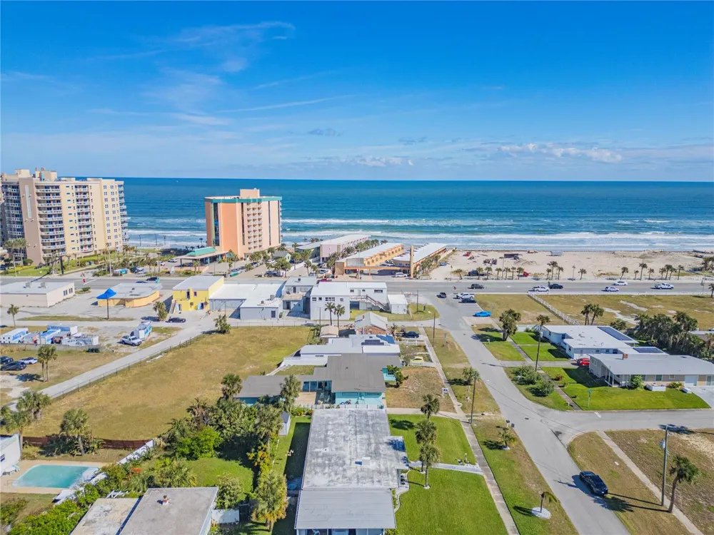 135 PARK AVENUE Daytona Beach, FL 32118