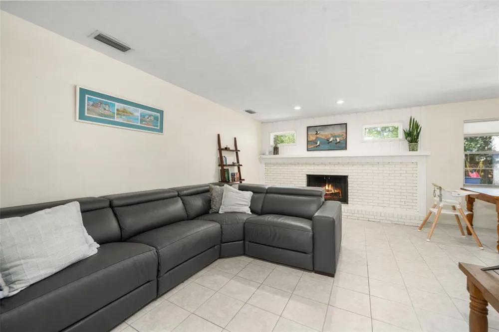 6704 NW 33RD TERRACE Gainesville, FL 32653
