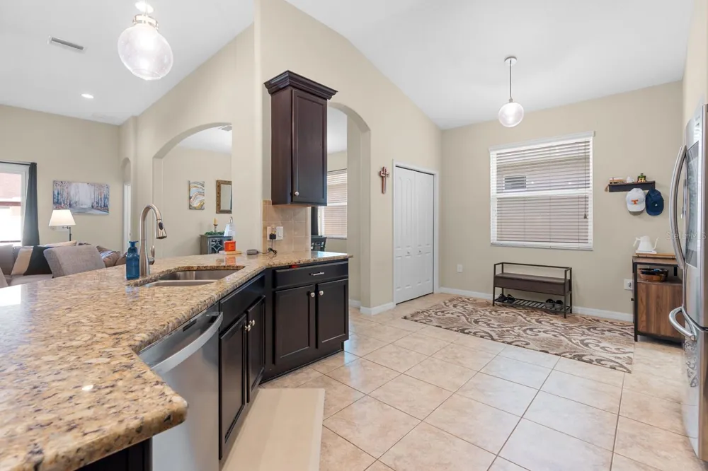 12009 RAMBLING STREAM Riverview, FL 33569