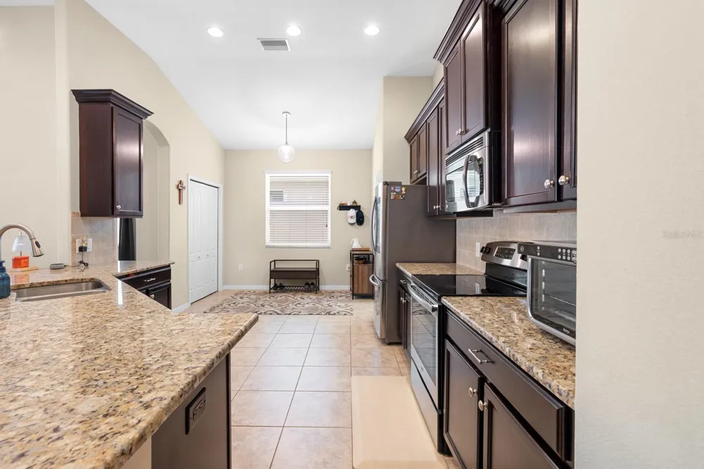 12009 RAMBLING STREAM Riverview, FL 33569