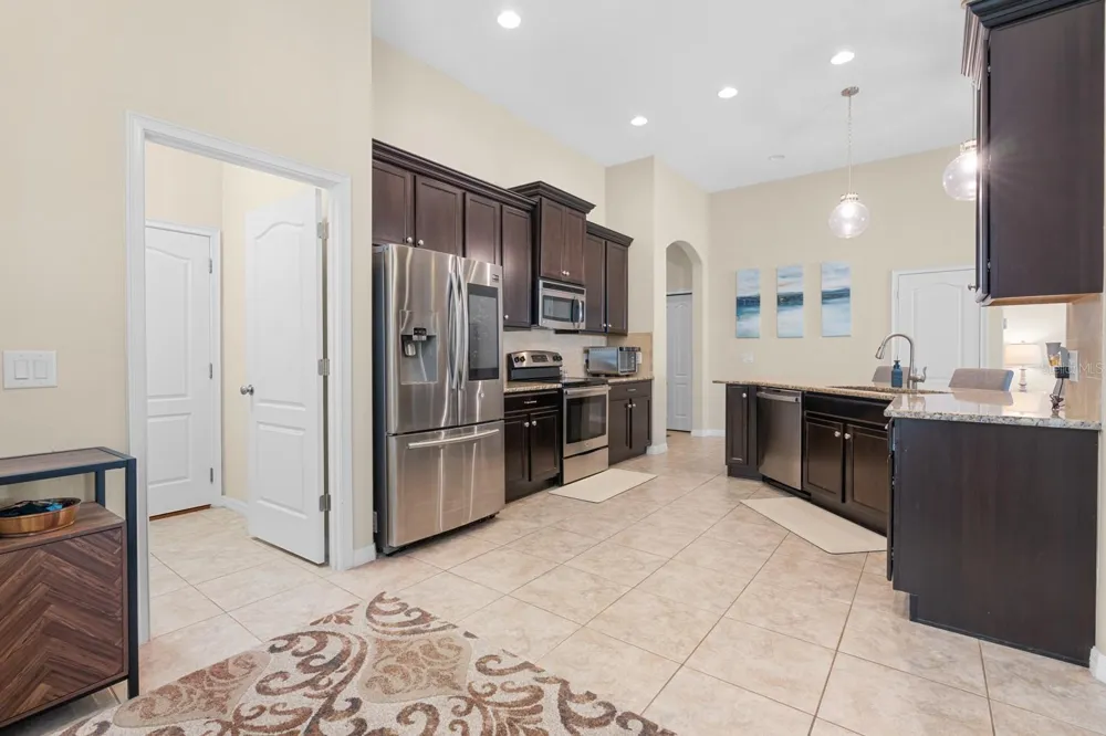 12009 RAMBLING STREAM Riverview, FL 33569