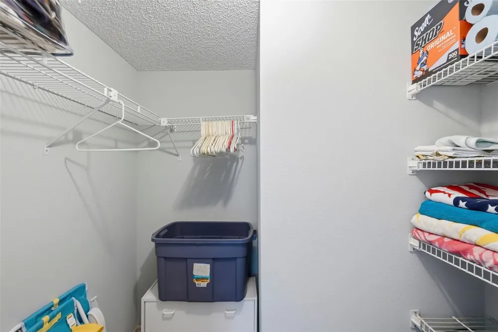 6817 STONES THROW CIRCLE #17208 St Petersburg, FL 33710