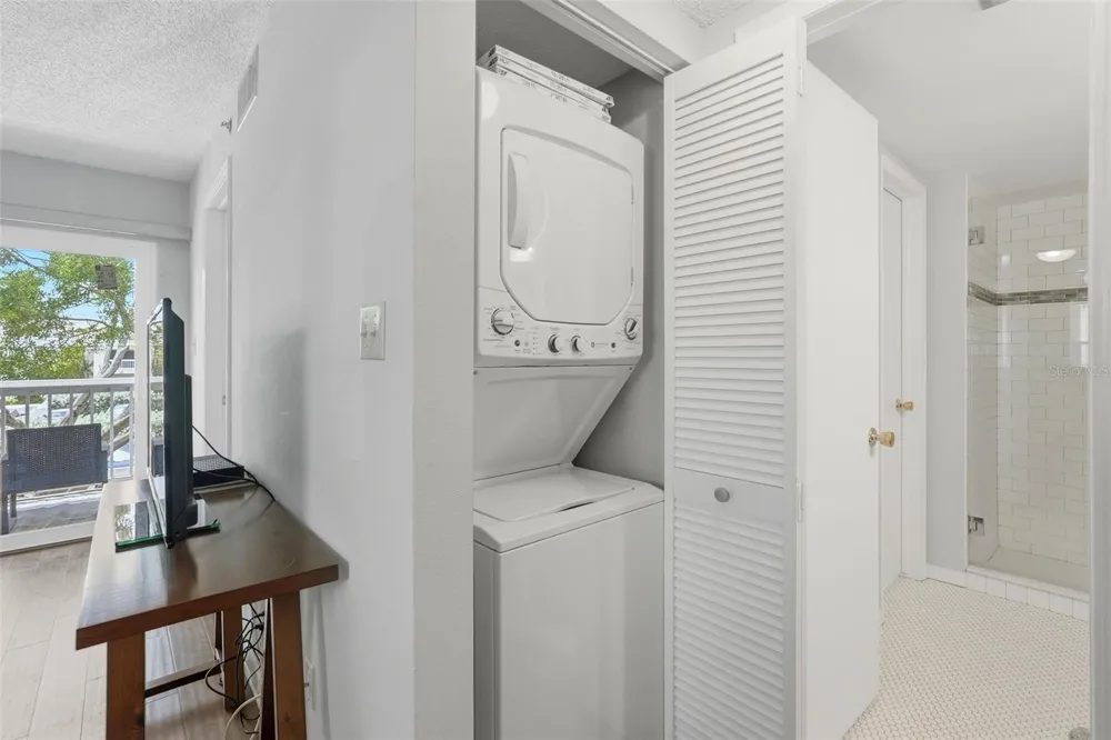 6817 STONES THROW CIRCLE #17208 St Petersburg, FL 33710