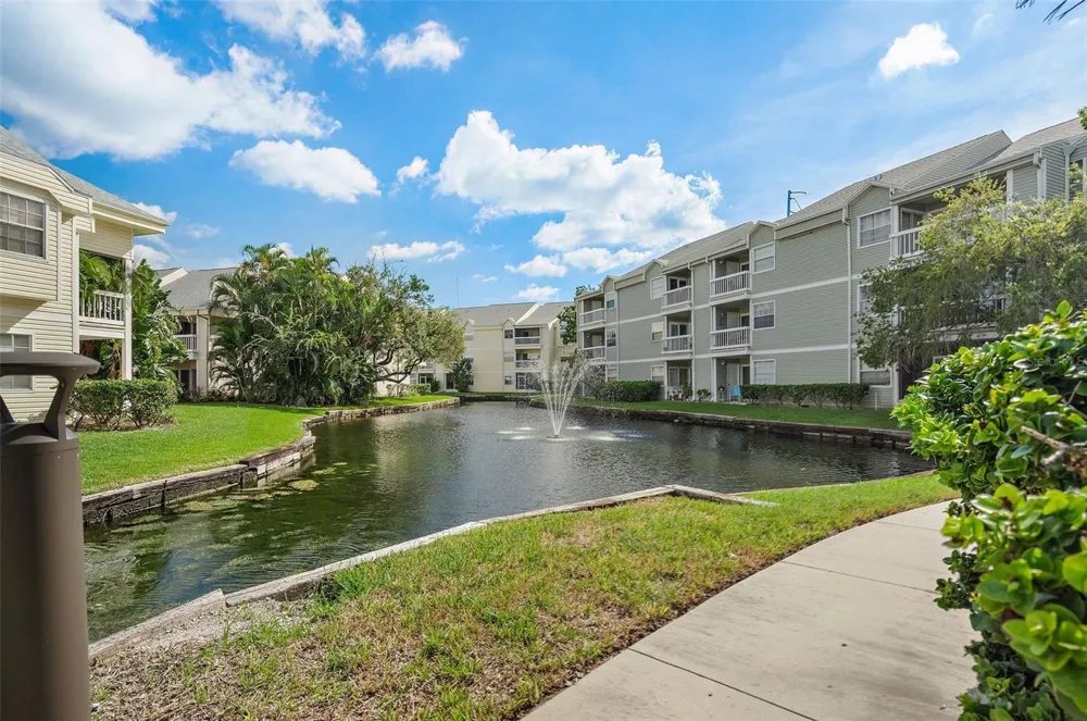 6817 STONES THROW CIRCLE #17208 St Petersburg, FL 33710