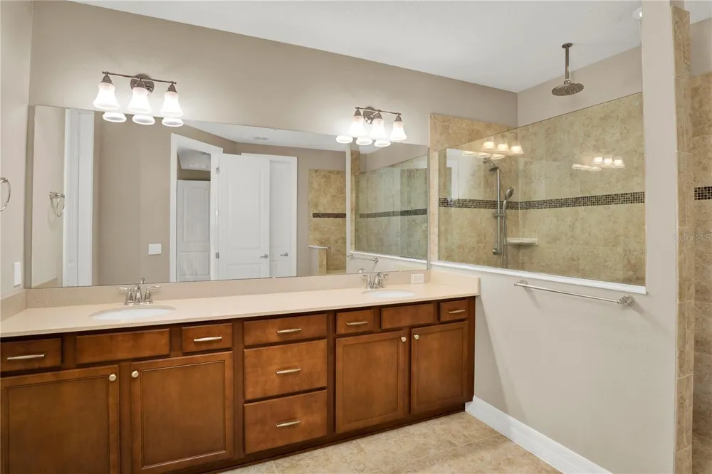 11340 LEMON LAKE BOULEVARD Orlando, FL 32836