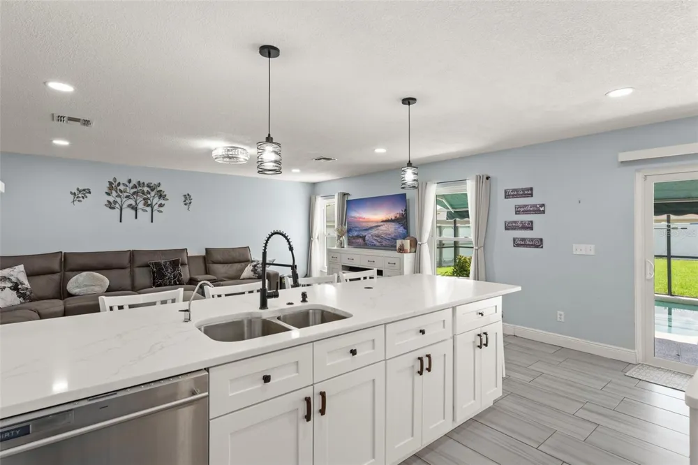 15272 SUGARGROVE WAY Orlando, FL 32828