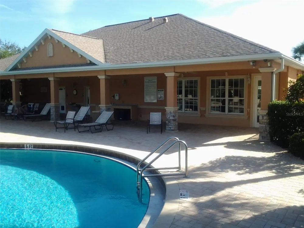 4220 OVERTURE CIRCLE #4222 Bradenton, FL 34209