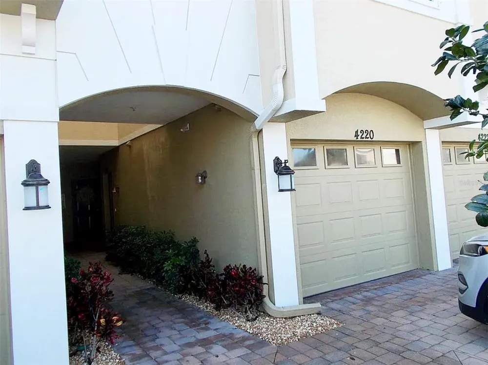 4220 OVERTURE CIRCLE #4222 Bradenton, FL 34209