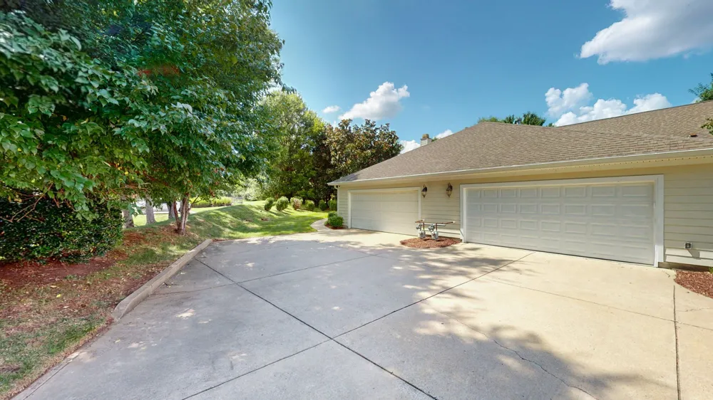 825 Browns Ln ##2603 Gallatin, TN 37066
