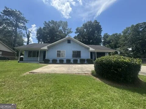 4 Montclair CT