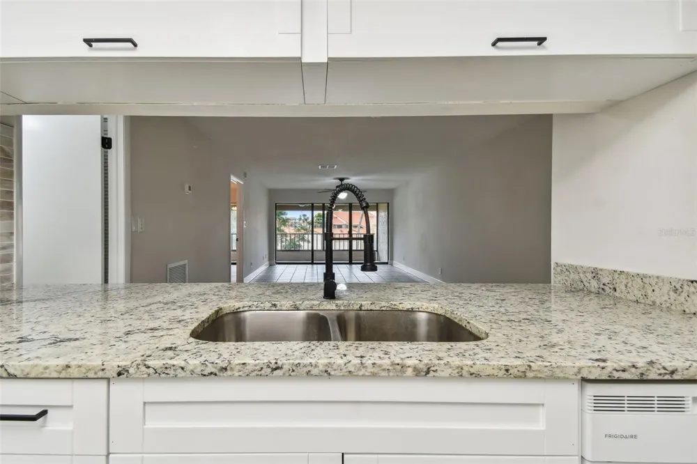 4800 BRITTANY DRIVE S #102 St Petersburg, FL 33715