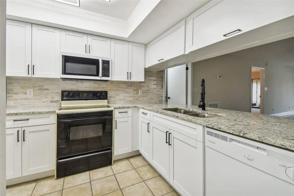 4800 BRITTANY DRIVE S #102 St Petersburg, FL 33715