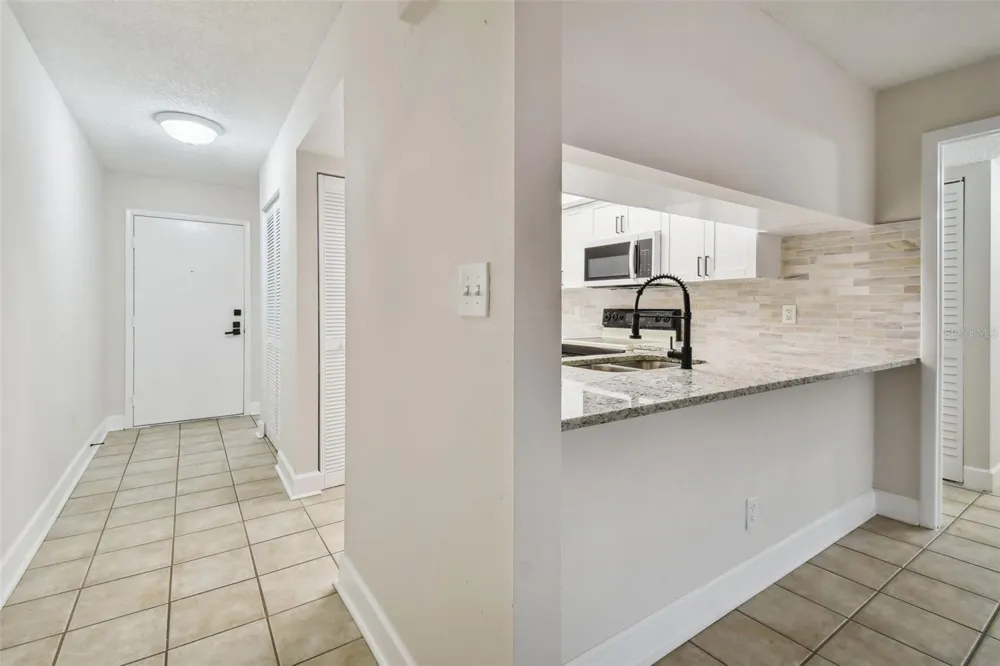4800 BRITTANY DRIVE S #102 St Petersburg, FL 33715