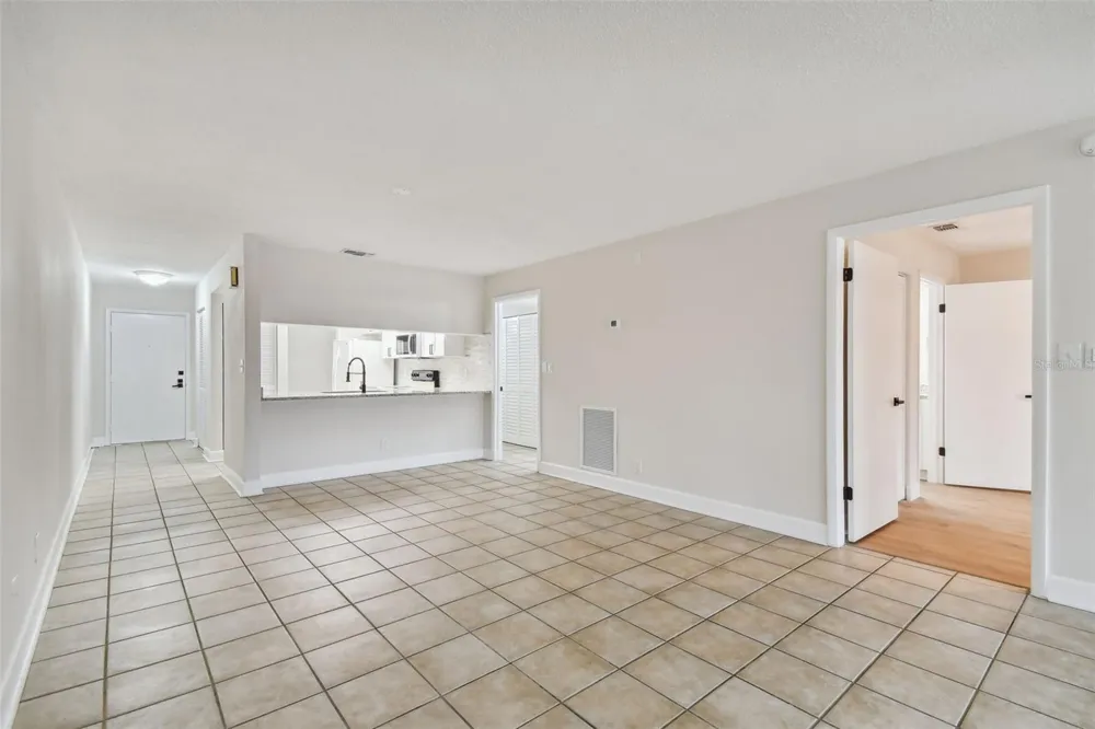 4800 BRITTANY DRIVE S #102 St Petersburg, FL 33715