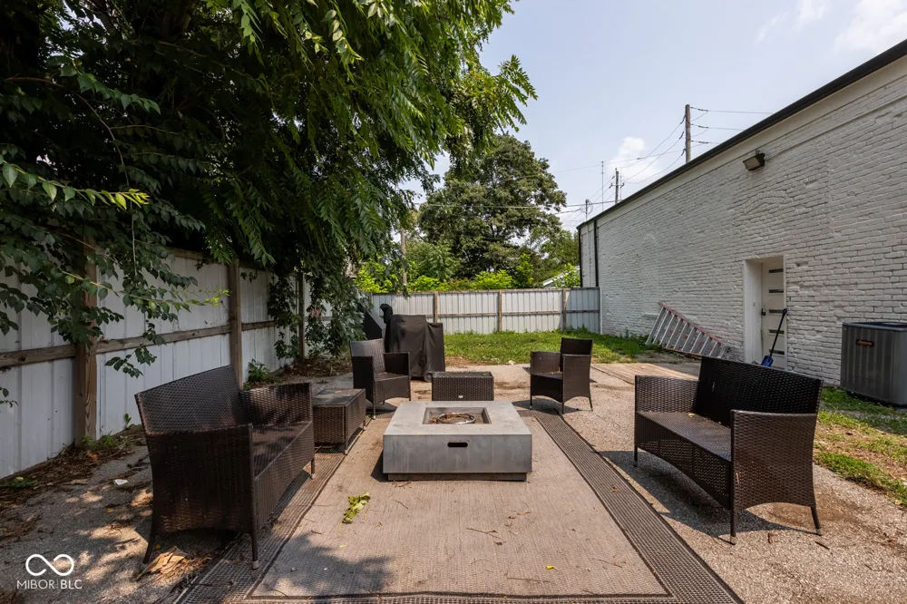 1628 Bates Street Indianapolis, IN 46201
