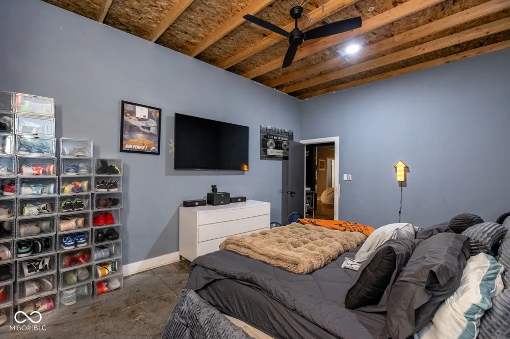 1628 Bates Street Indianapolis, IN 46201
