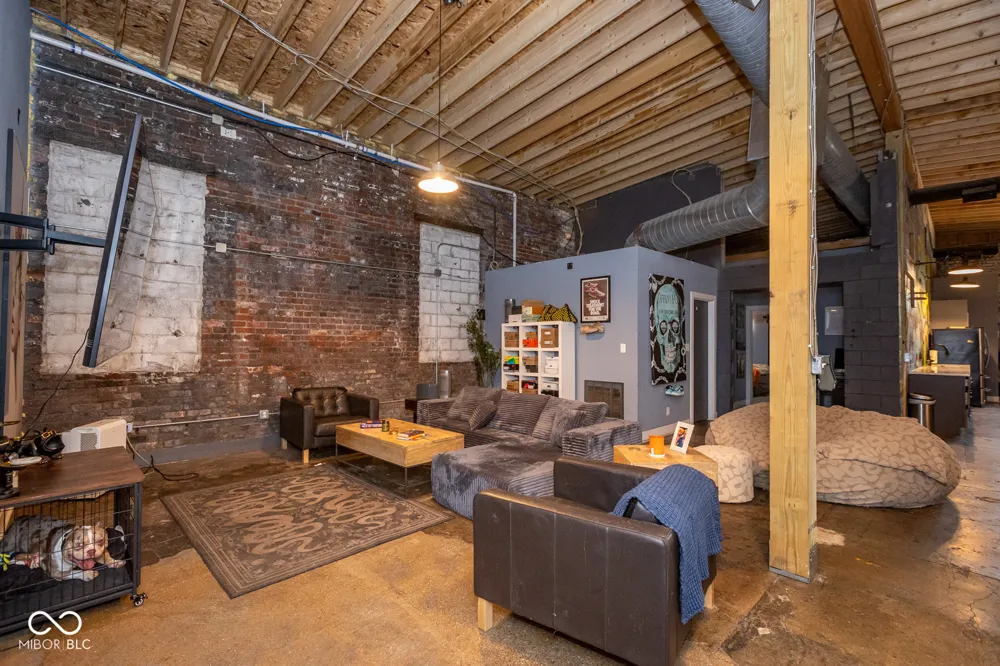 1628 Bates Street Indianapolis, IN 46201