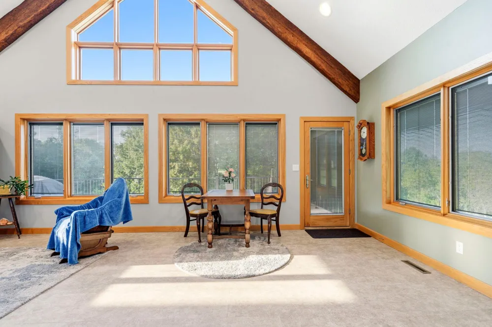 11152 274th Avenue NW Zimmerman, MN 55398