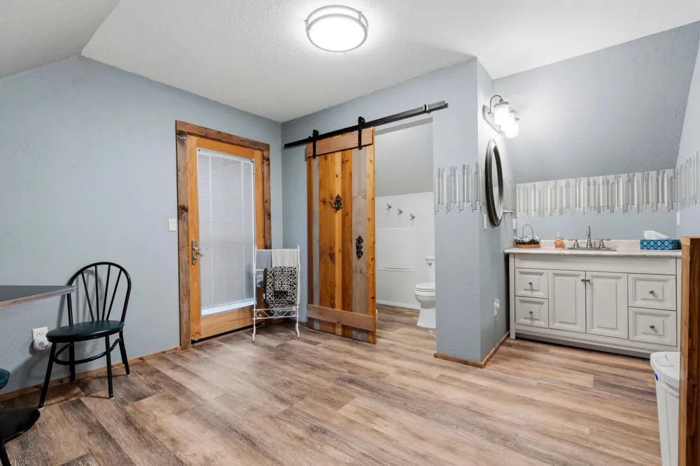 11152 274th Avenue NW Zimmerman, MN 55398
