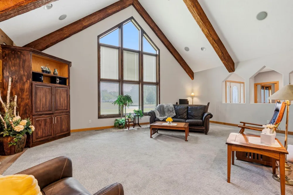 11152 274th Avenue NW Zimmerman, MN 55398