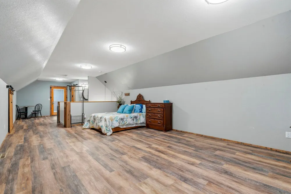 11152 274th Avenue NW Zimmerman, MN 55398