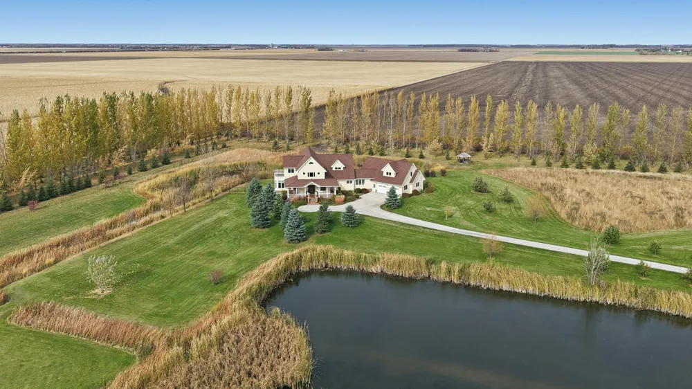 3422 73rd Avenue Moorhead, MN 56560