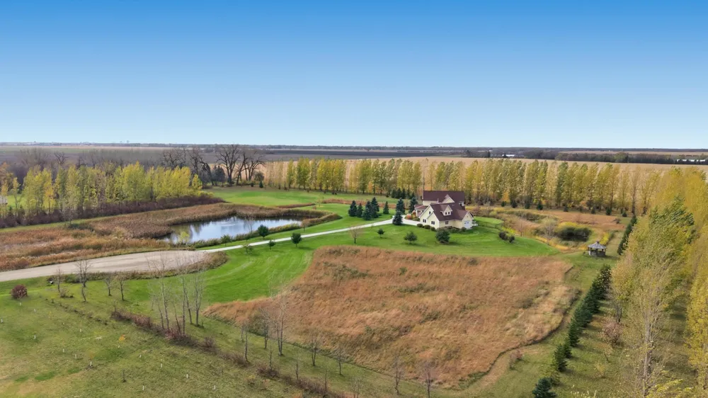 3422 73rd Avenue Moorhead, MN 56560