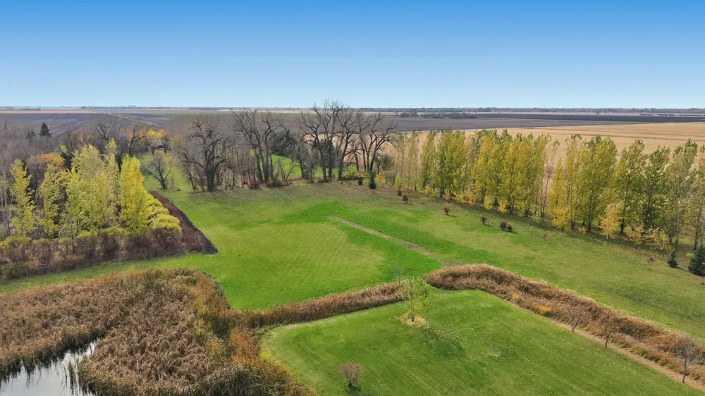 3422 73rd Avenue Moorhead, MN 56560