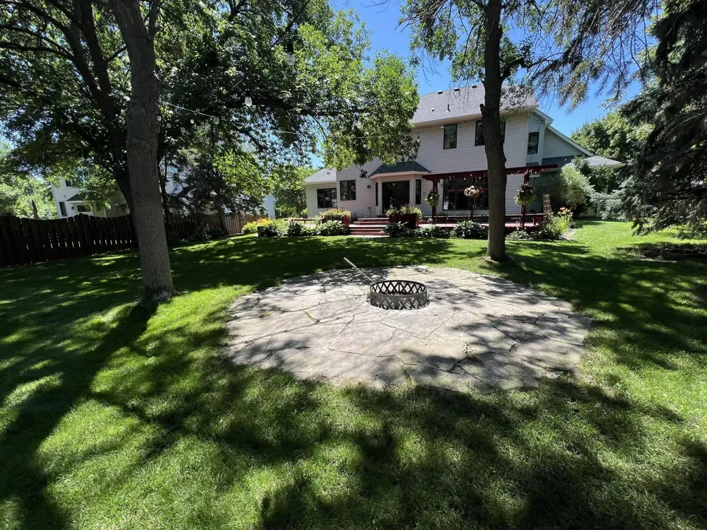 8441 W Lake Drive Chanhassen, MN 55317
