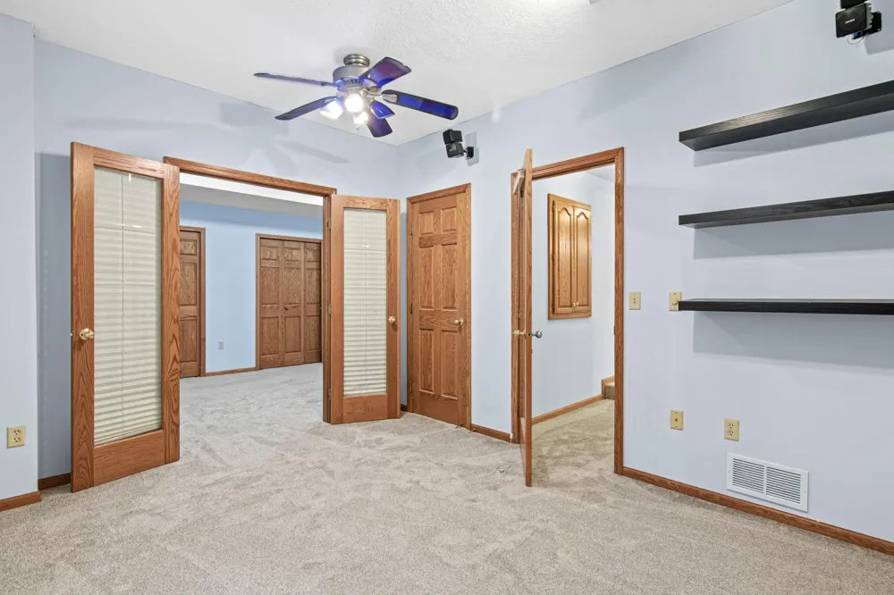 8441 W Lake Drive Chanhassen, MN 55317