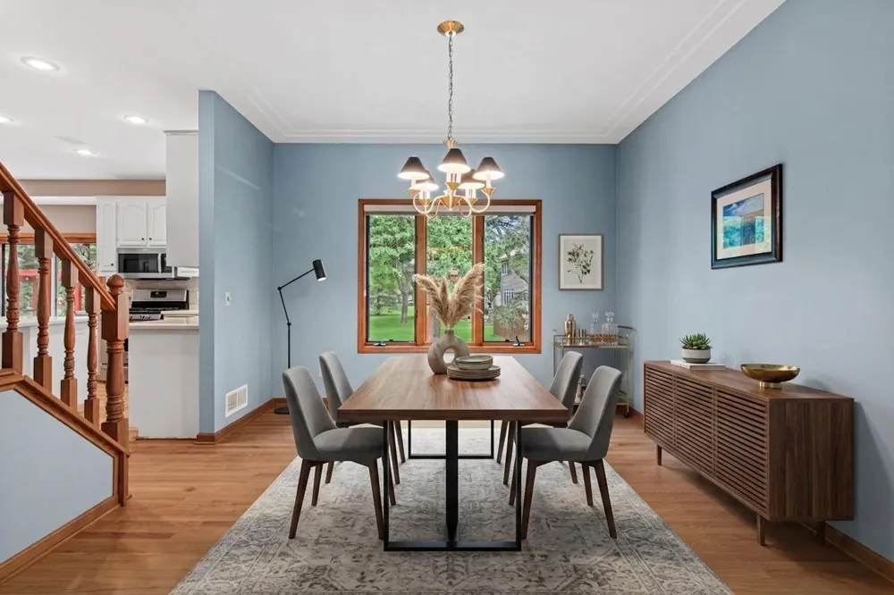 8441 W Lake Drive Chanhassen, MN 55317