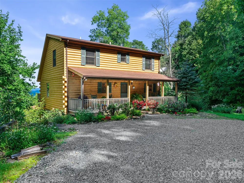 185 Blue Bird Lane Spruce Pine, NC 28777