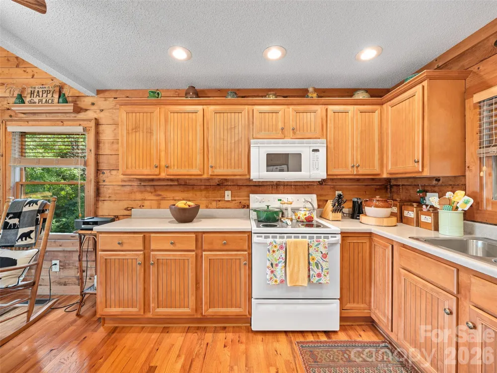 185 Blue Bird Lane Spruce Pine, NC 28777