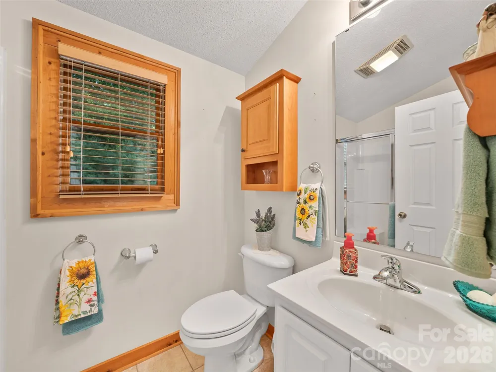 185 Blue Bird Lane Spruce Pine, NC 28777
