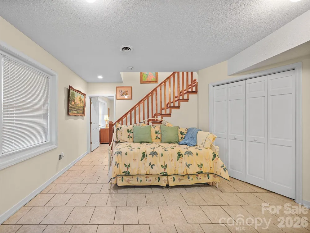 185 Blue Bird Lane Spruce Pine, NC 28777