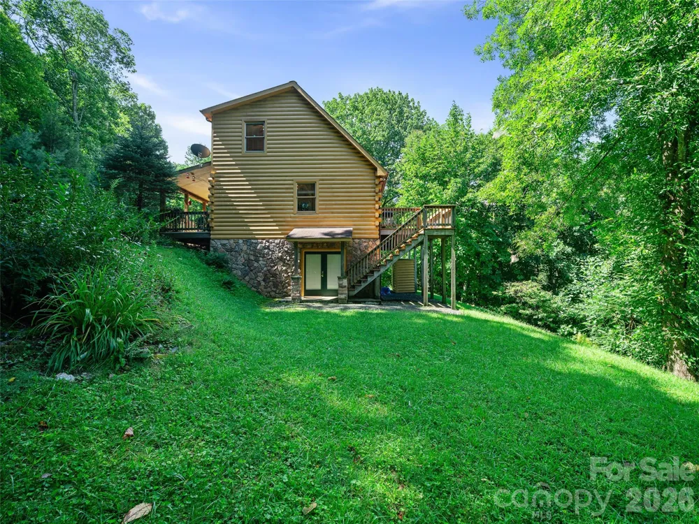 185 Blue Bird Lane Spruce Pine, NC 28777