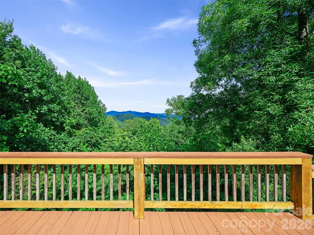 185 Blue Bird Lane Spruce Pine, NC 28777